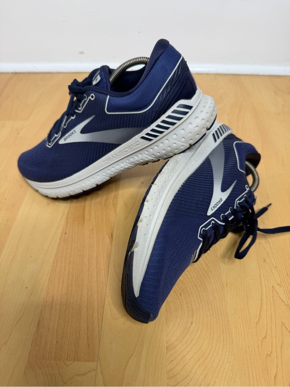 Brooks Transcend 7 Men’s Size 8.5 D Navy Blue Running Shoes